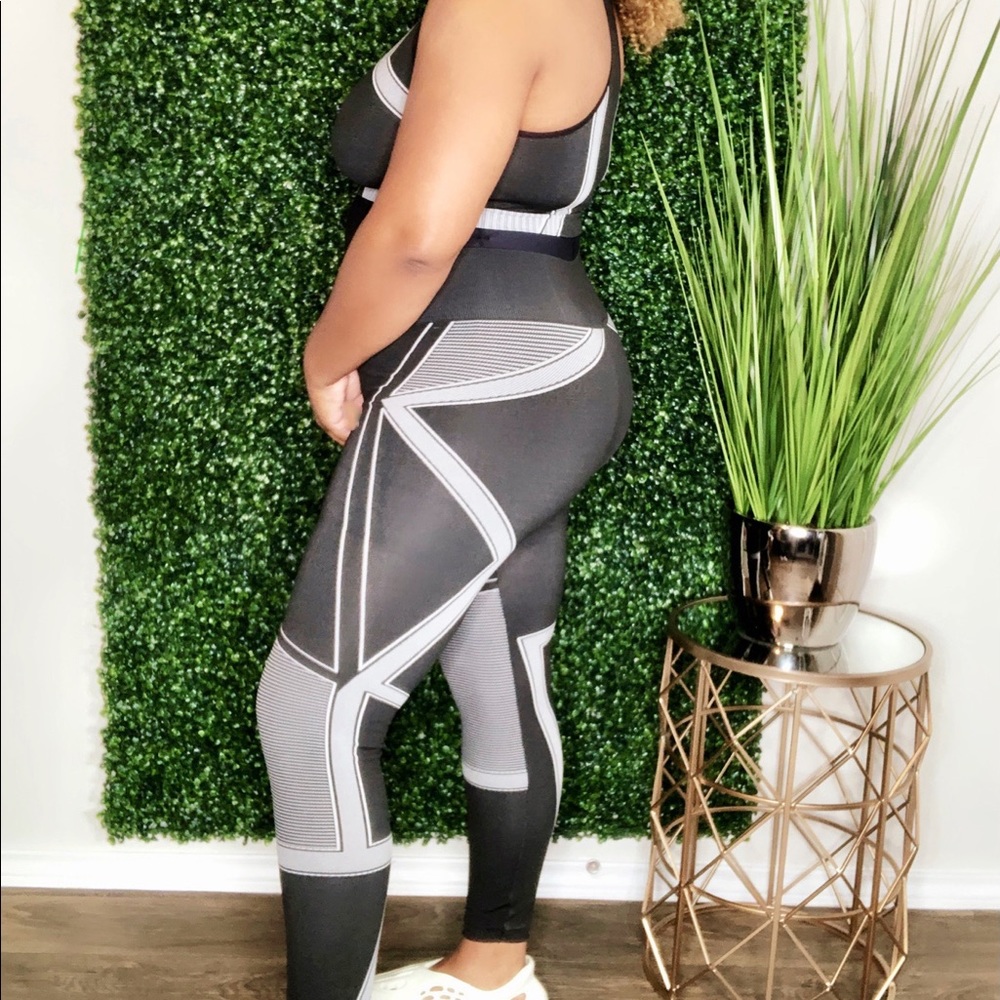 Black Mosaic Jogger Pants Set